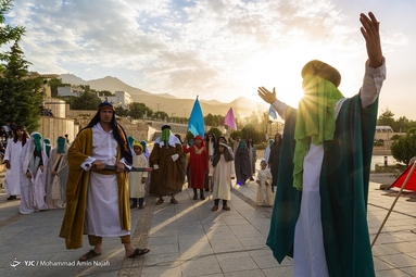بازسازی واقعه غدیر خم در همدان