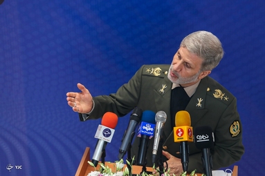 افتتاح مرکز تخصصی دندانپزشکی شهید فخری زاده توسط امیر سرتبپ حاتمی‎‎ وزیر دفاع