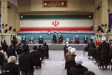 مراسم تنفیذ حکم سیزدهمین دوره ریاست جمهوری اسلامی ایران‌
