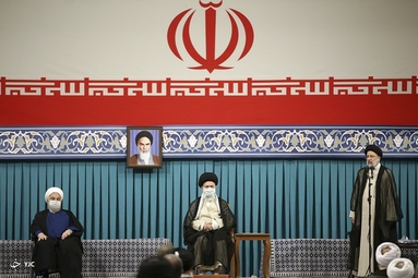 مراسم تنفیذ حکم سیزدهمین دوره ریاست جمهوری اسلامی ایران‌