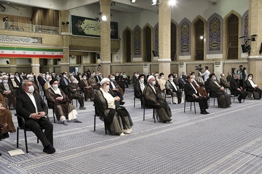 مراسم تنفیذ حکم سیزدهمین دوره ریاست جمهوری اسلامی ایران‌