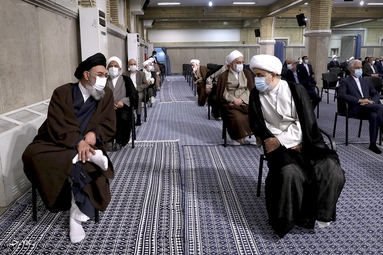مراسم تنفیذ حکم سیزدهمین دوره ریاست جمهوری اسلامی ایران‌
