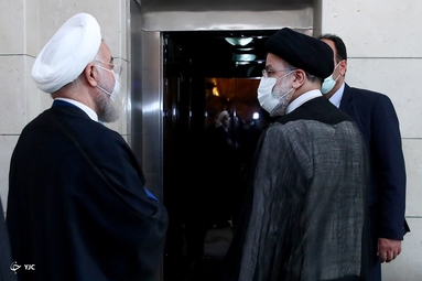 تحویل دفتر کار رییس جمهور اسلامی ایران