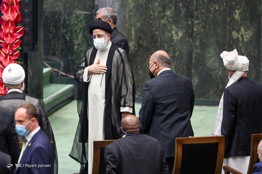 مراسم تحلیف سیزدهمین دوره ریاست جمهوری اسلامی ایران در محل مجلس شورای اسلامی