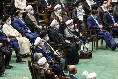 مراسم تحلیف سیزدهمین دوره ریاست جمهوری اسلامی ایران در محل مجلس شورای اسلامی