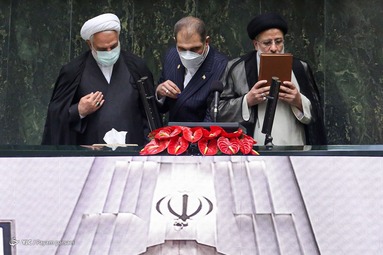مراسم تحلیف سیزدهمین دوره ریاست جمهوری اسلامی ایران در محل مجلس شورای اسلامی