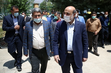 بازدید رییس سازمان صدا و سیما از باشگاه خبرنگاران جوان