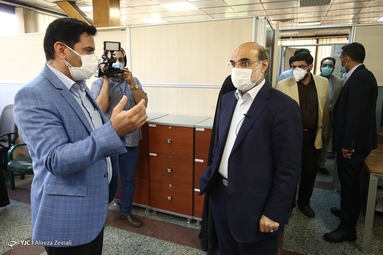 بازدید رییس سازمان صدا و سیما از باشگاه خبرنگاران جوان