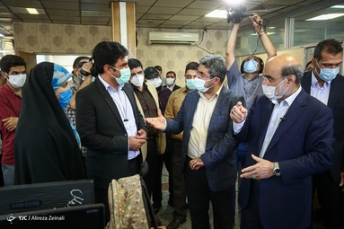 بازدید رییس سازمان صدا و سیما از باشگاه خبرنگاران جوان
