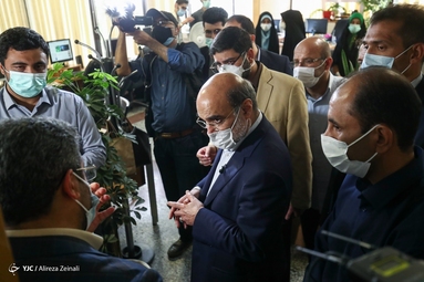 بازدید رییس سازمان صدا و سیما از باشگاه خبرنگاران جوان