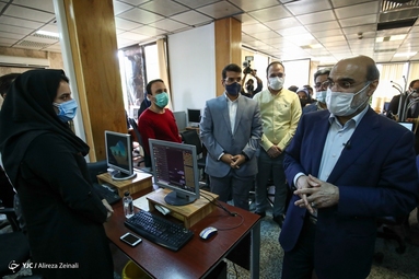 بازدید رییس سازمان صدا و سیما از باشگاه خبرنگاران جوان