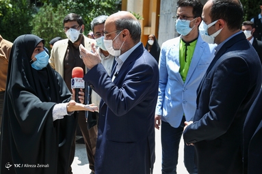 بازدید رییس سازمان صدا و سیما از باشگاه خبرنگاران جوان