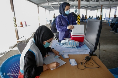 مراسم افتتاح مرکز واکسیناسیون تجمیعی مجتمع دارویی هلال احمر کشور