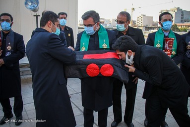 آئین اهتزاز پرچم گنبد حرم امام حسین(ع)برفراز بارگاه عبدالعظیم(ع) - شهرری