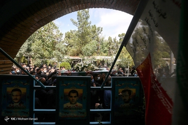 تشییع پیکر شهید مدافع حرم «رضا فرزانه»
