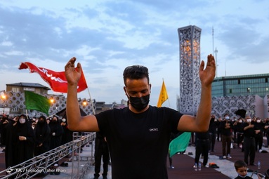 عزاداری شب پنجم محرم -  میدان آیینی امام حسین(ع)