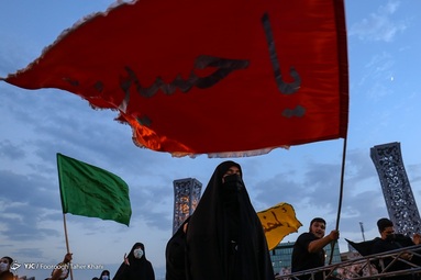 عزاداری شب پنجم محرم -  میدان آیینی امام حسین(ع)