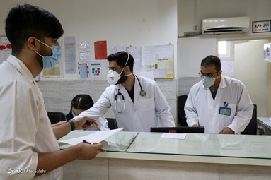 اعزام پزشکان و پرستاران فرماندهی بهداری نیروی زمینی سپاه به استان هرمزگان