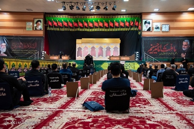 عزاداری شب هفتم محرم با رعایت موازین بهداشتی  در حسینیه عاشقان ثاراالله  - بوشهر