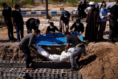 در موج پنجم کرونا در ایران آمار مبتلایان روزانه از ۳۶ هزار نفر و کشته شدگان از 600 نفر گذشت