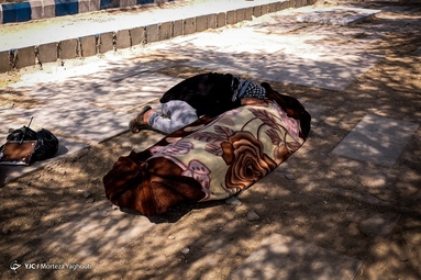 در موج پنجم کرونا در ایران آمار مبتلایان روزانه از ۳۶ هزار نفر و کشته شدگان از 600 نفر گذشت