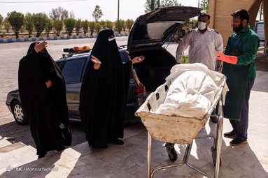 در موج پنجم کرونا در ایران آمار مبتلایان روزانه از ۳۶ هزار نفر و کشته شدگان از 600 نفر گذشت