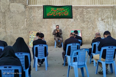 احیای یک سنت قدیمی عزاداری امام حسین (ع) در مقابل منزل شهدا با عنوان «هر کوچه شهید، یک حسینیه» - قزوین