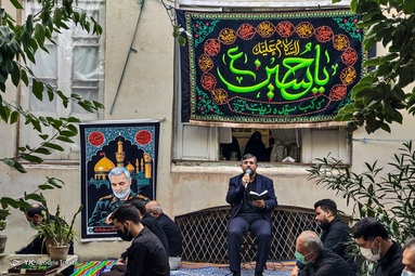 احیای یک سنت قدیمی عزاداری امام حسین (ع) در مقابل منزل شهدا با عنوان «هر کوچه شهید، یک حسینیه» - قزوین