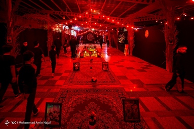 مراسم عزاداری شب هشتم محرم درحسینیه امام خمینی (ره) - همدان
