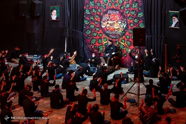 مراسم عزاداری شب هشتم محرم درحسینیه امام خمینی (ره) - همدان