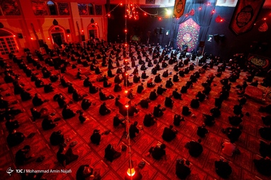 مراسم عزاداری شب هشتم محرم درحسینیه امام خمینی (ره) - همدان