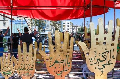 موکب «سفینة النجاة» در ورودی باغ عفیف آباد شیراز پذیرای عزادارن است