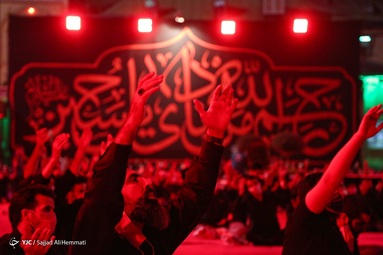 عزاداری شب عاشورای حسینی - امامزاده صالح (ع) تجریش
