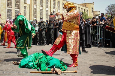 مراسم عزاداری و خیمه سوزان عاشورای حسینی - چهارراه گلوبندک
