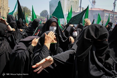 مراسم عزاداری و خیمه سوزان عاشورای حسینی - چهارراه گلوبندک