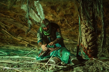 در این گزارش تصویری تعزیه امام حسین (ع) و یاران با وفایش در روز عاشورا را مشاهده می‌کنید.
