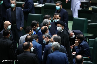 جلسه رای اعتماد به وزیران پیشنهادی دولت سیزدهم - صحن علنی مجلس
