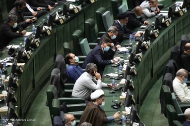 جلسه رای اعتماد به وزیران پیشنهادی دولت سیزدهم - صحن علنی مجلس