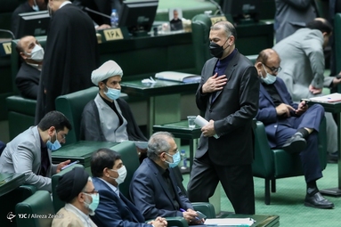 سومین جلسه رای اعتماد مجلس به دولت سیزدهم