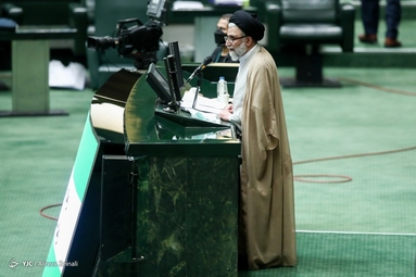سومین جلسه رای اعتماد مجلس به دولت سیزدهم