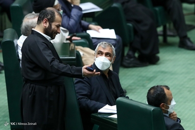 چهارمین جلسه رای اعتماد مجلس به دولت سیزدهم
