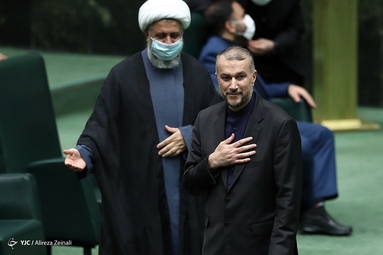 چهارمین جلسه رای اعتماد مجلس به دولت سیزدهم