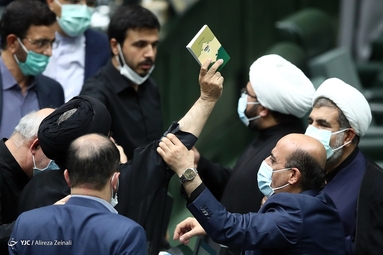 دهمین جلسه رای اعتماد مجلس به دولت سیزدهم