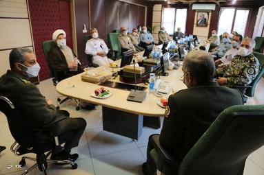 دیدار فرمانده کل ارتش با وزیر دفاع