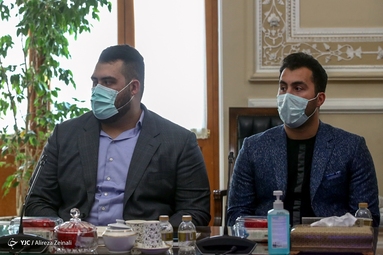 مراسم تقدیر از مدال آوران المپیک در مجلس