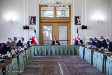دیدار وزیر امور خارجه با تجار و اعضای اتاق بازرگانی