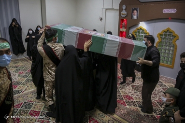 وداع با پیکر شهید مدافع حرم محمد اینانلو
