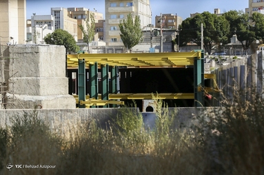 مقبره الشعرا در گیرودار تعمیر