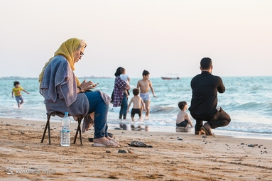شنا و آبتنی در آخرین روزهای تابستان - بوشهر