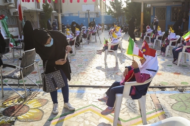 جشن شکوفه‌ها در مدارس - رشت